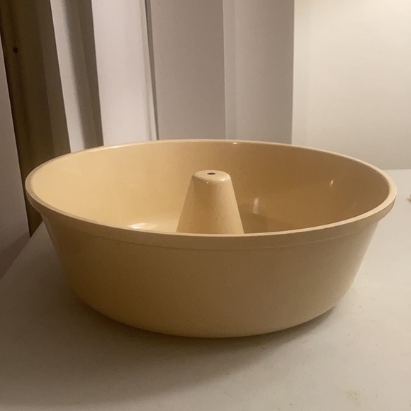 Regal Ware Made in USA acrylic beige baking Pan - Picture 2 of 4